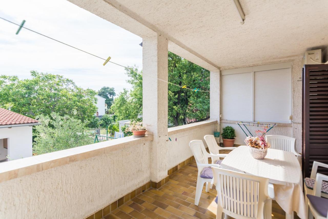 Apartman Zvjezda Biograd Na Moru Exterior foto