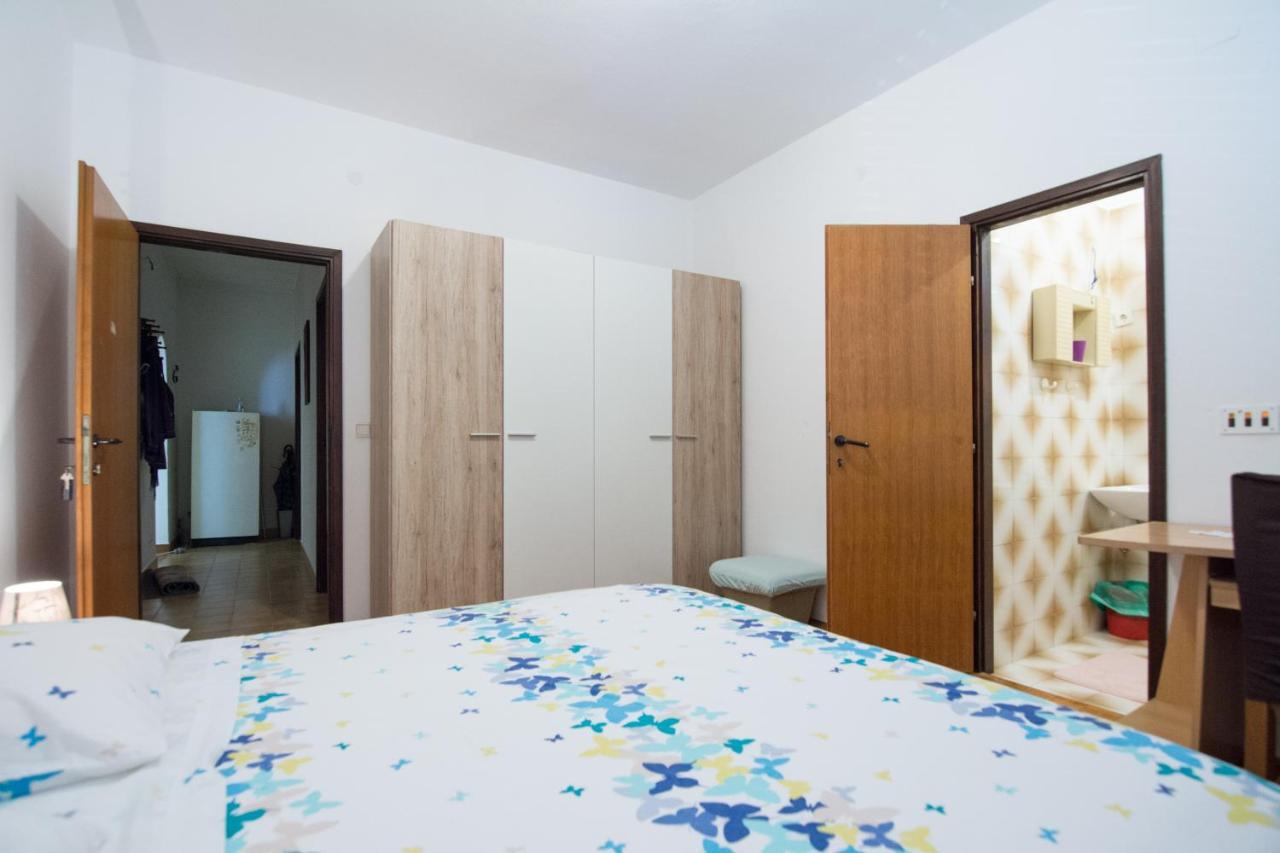 Apartman Zvjezda Biograd Na Moru Exterior foto